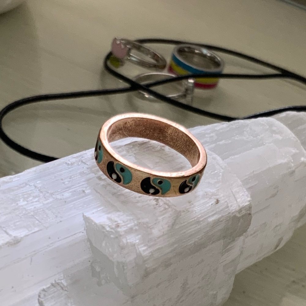 Yin & yang ring size 7